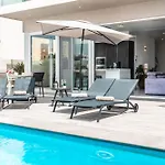 Ixoria With Private Pools By Arcocollection Vilă