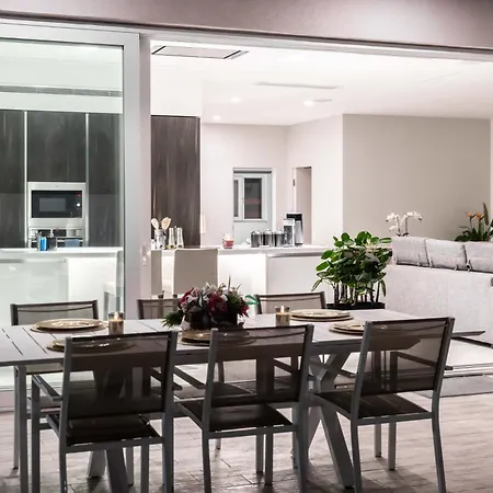 Villa Ixoria With Private Pools By Arco Collection San Ġiljan