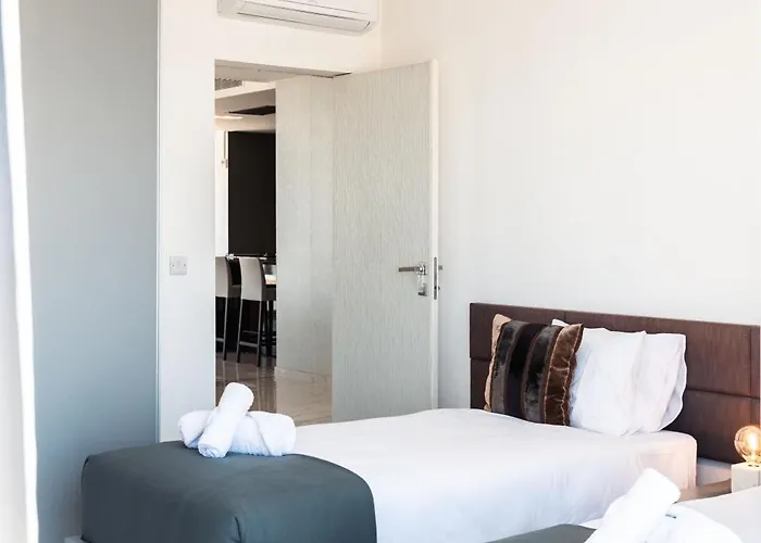 Ixoria With Private Pools By Arco Collection Villa *