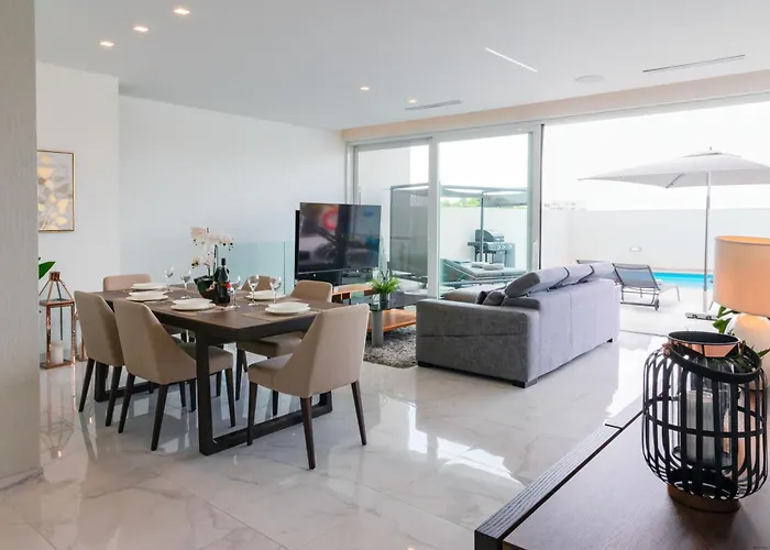 Ixoria With Private Pools By Arco Collection *